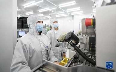 強信心·開新局 | 靠譜服務(wù)、技術(shù)推銷、標(biāo)準(zhǔn)開路——一家光通信企業(yè)的'出海秘籍'